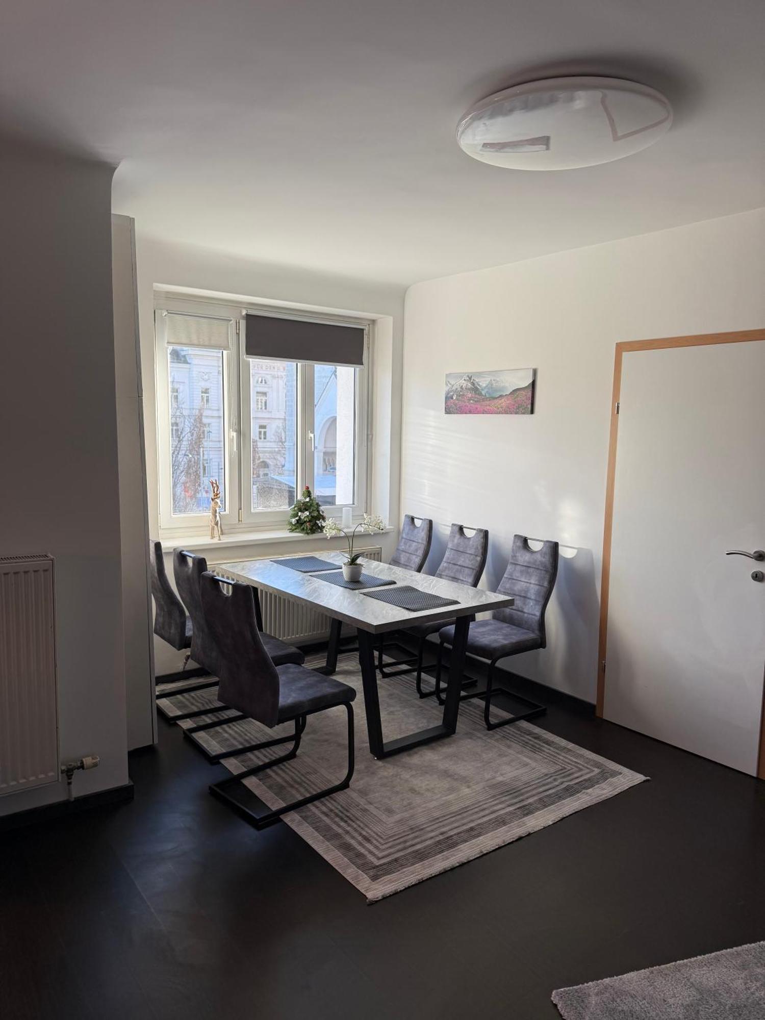 Schoene 3-br 1 Minute Zur U-bahn * Vienna